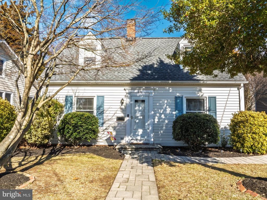 216 Belvedere Avenue photo 1