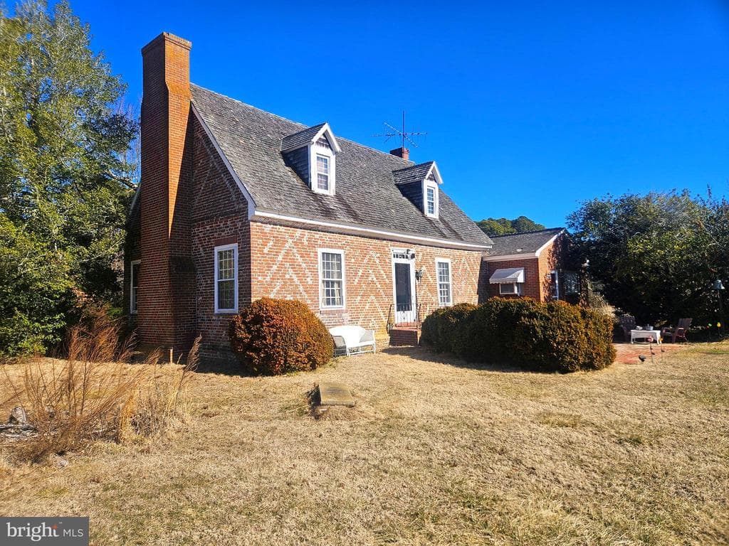 12025 Fassitt Lane photo 1