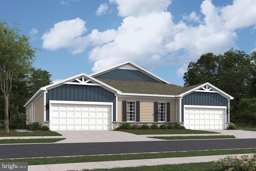 204 Delhaas Circle photo 1