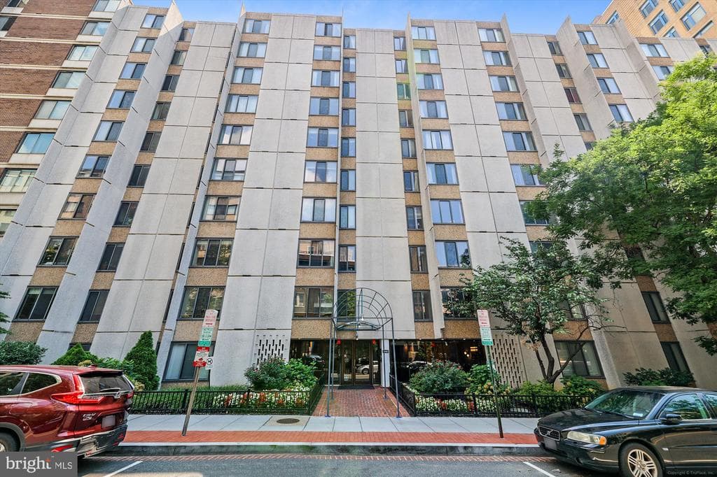 1440 N Street NW #404 photo 1