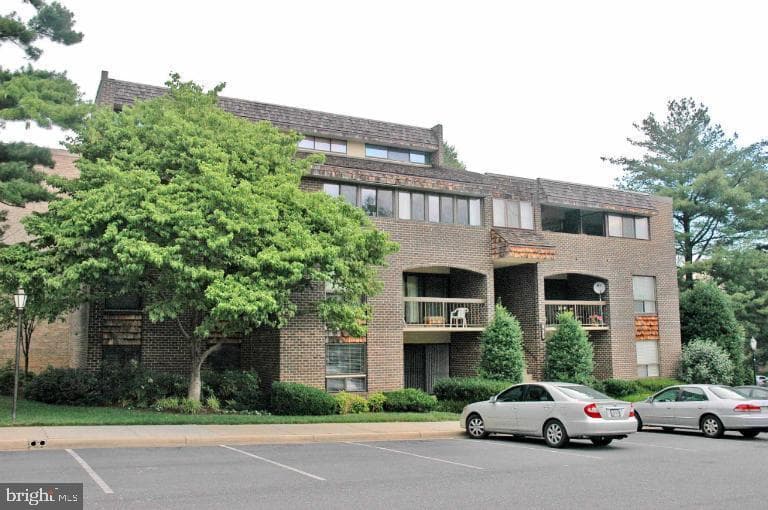 425 Christopher Avenue #14 photo 1