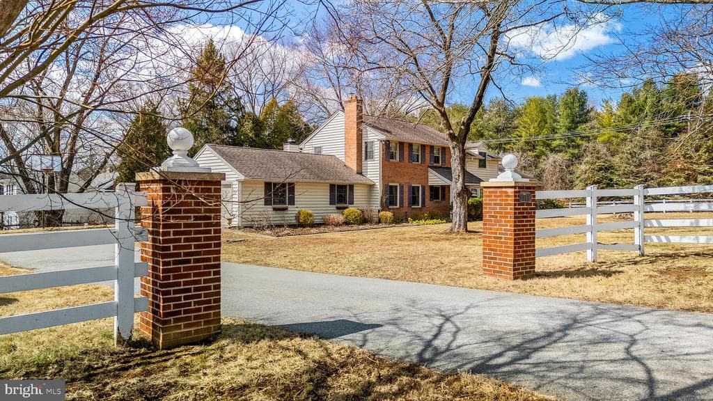 1790 Conestoga Road photo 1