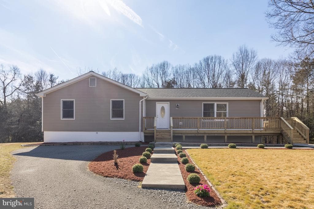 11590 Maryland Point Road photo 1