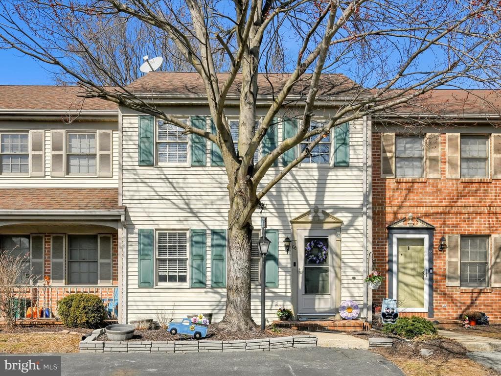 68 Robinhill Drive photo 1