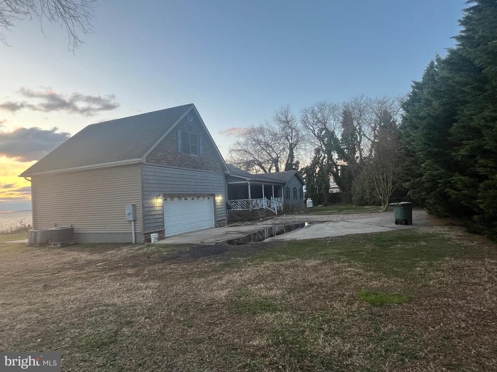 465 Barracks Beach Drive photo 1
