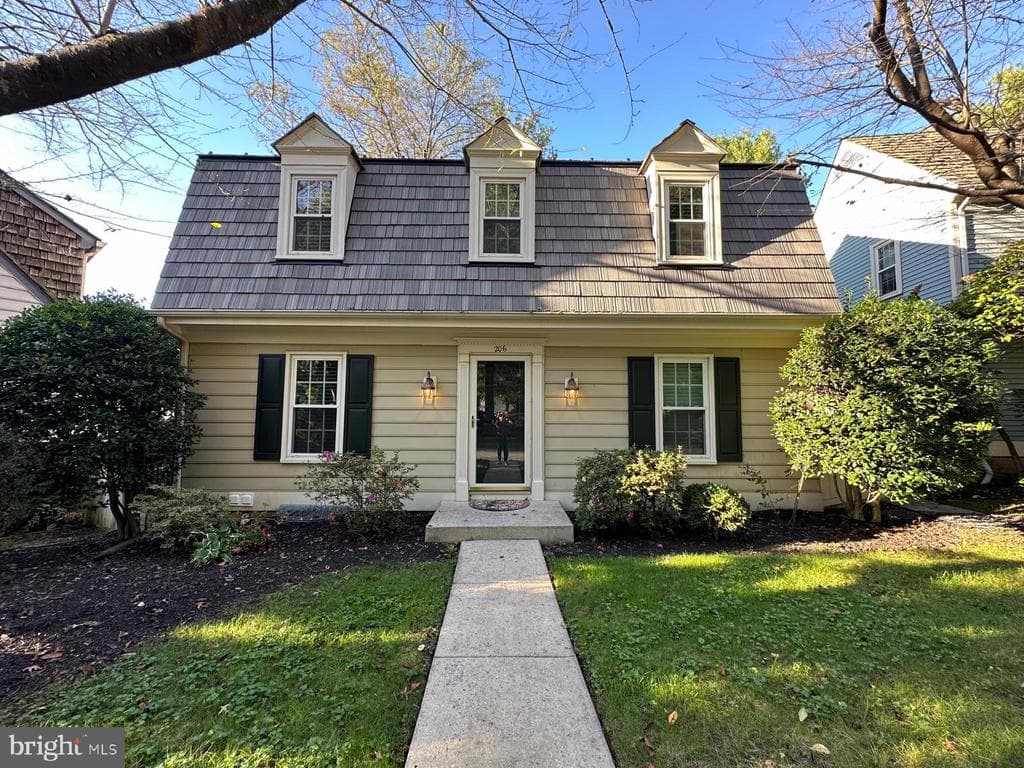 206 Fairgrove Circle photo 1