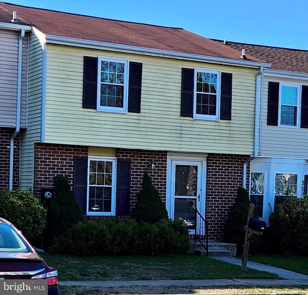 127 E Orange Court photo 1
