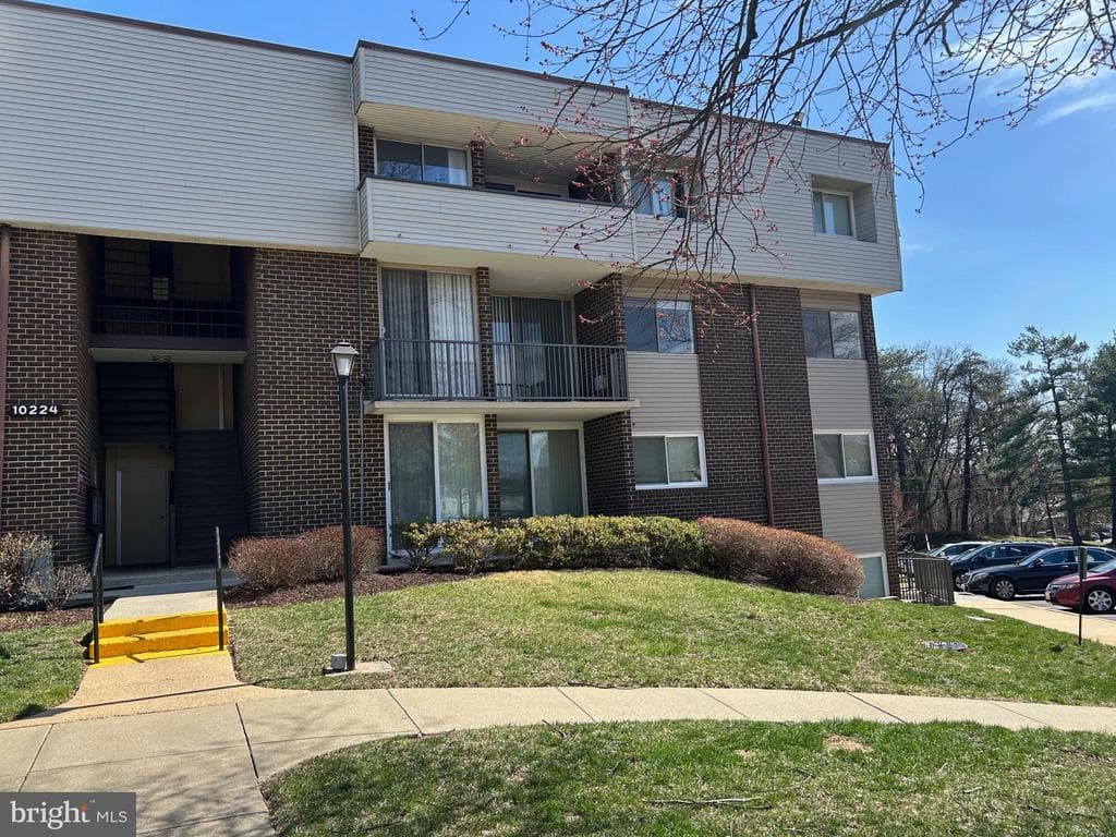 10224 Prince Place #12-208 photo 1