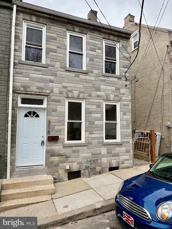 316 Mill Street photo 1