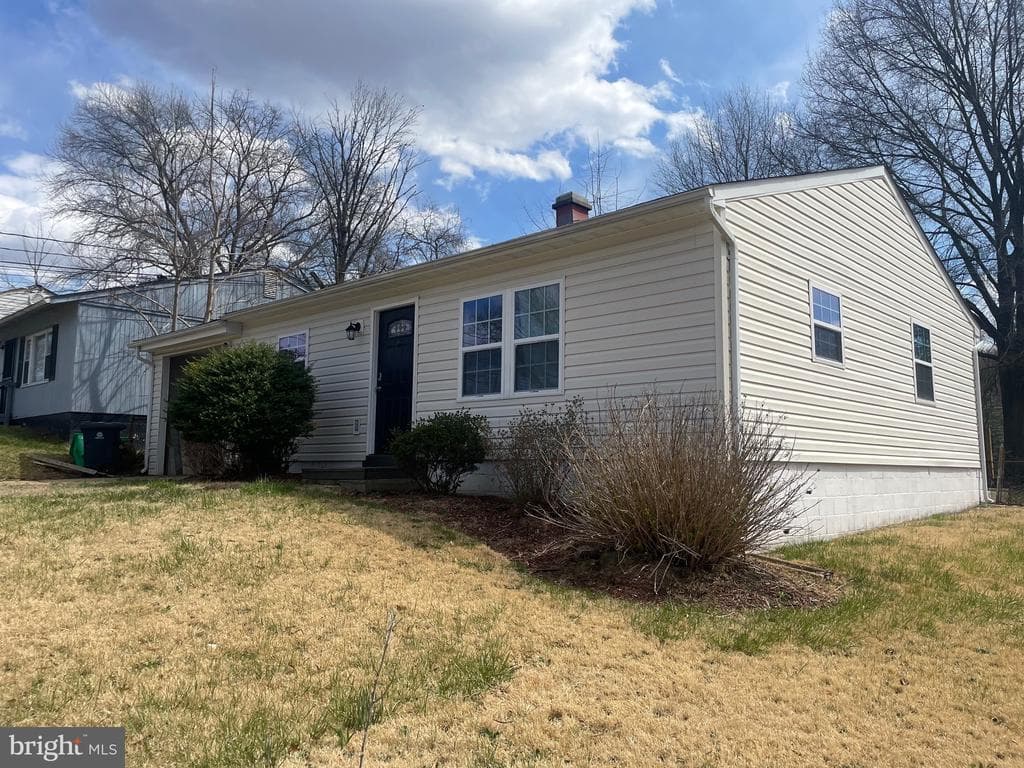 6605 Clinglog Street photo 1
