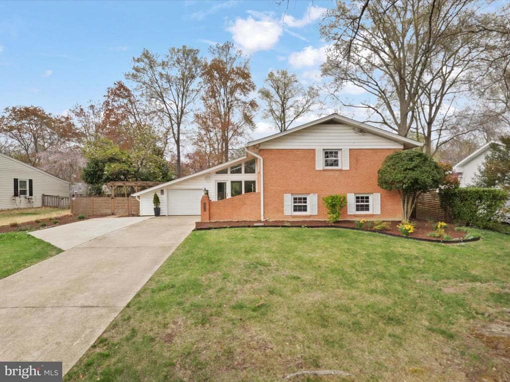 2500 Childs Lane photo 1