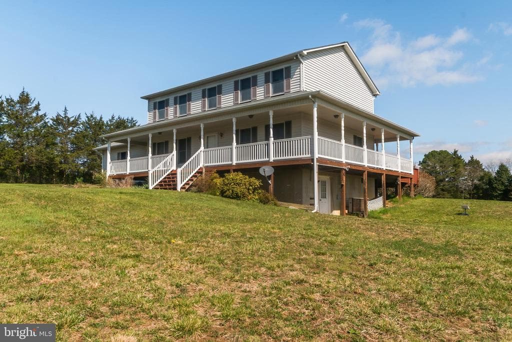 2031 Sulphur Springs Road photo 1