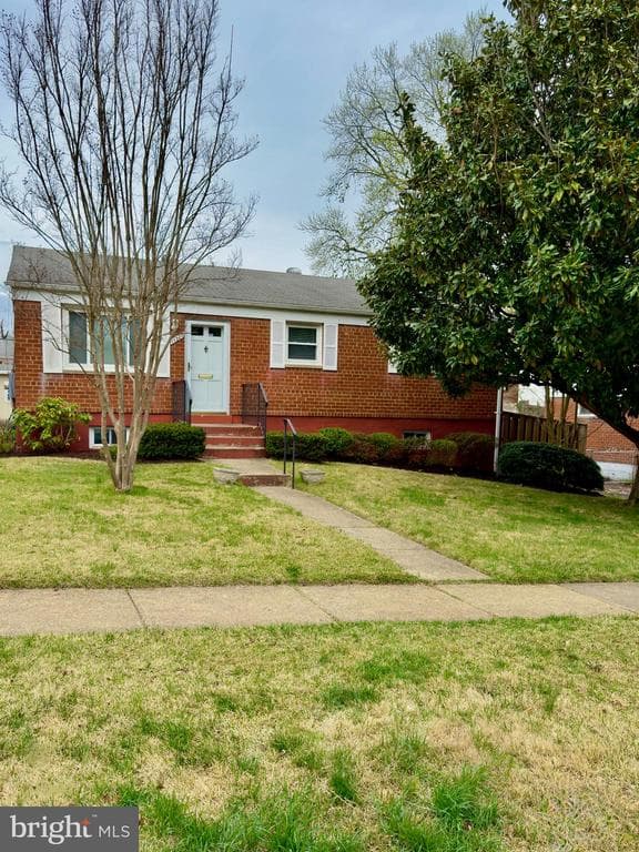 11325 Schuylkill Road photo 1