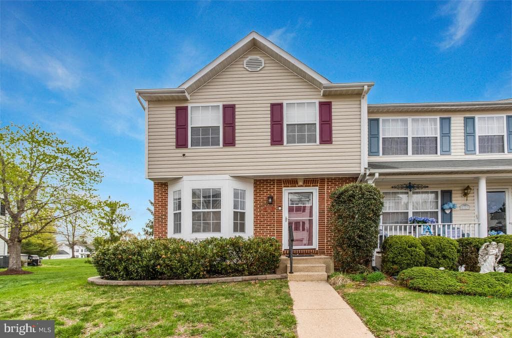 8173 Woodland Lane photo 1