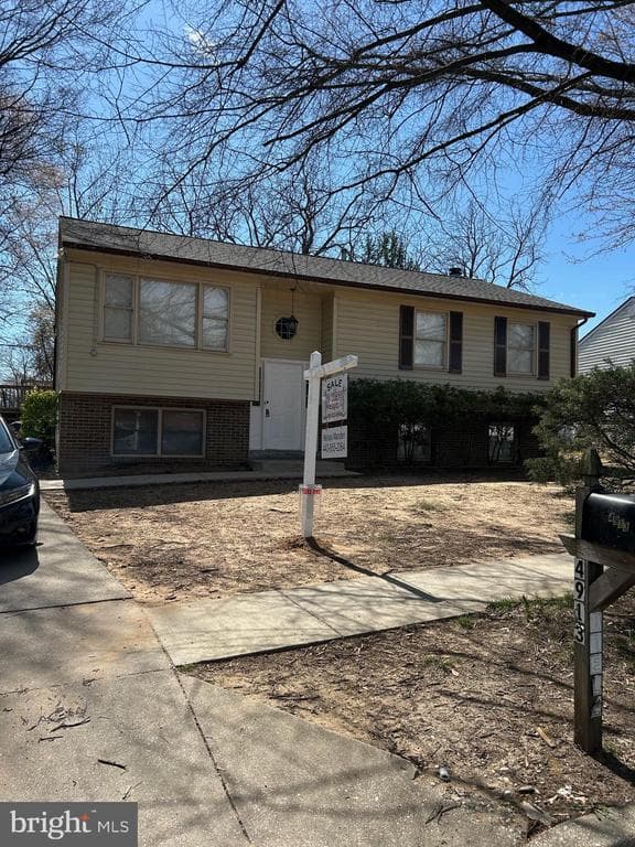 4913 Odell Road photo 1
