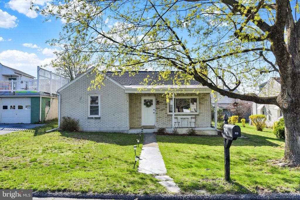 70 S Houcks Road photo 1