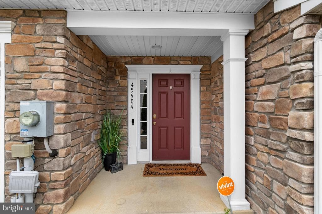 45504 Catalina Lane photo 1