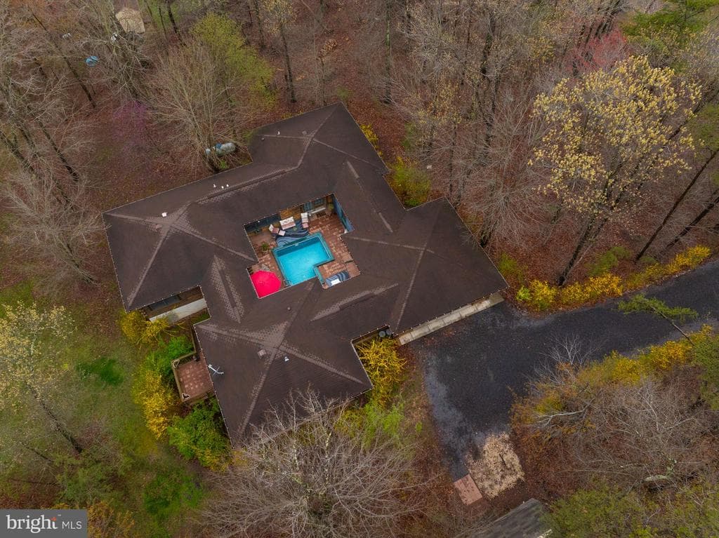327 Carmel Road photo 1