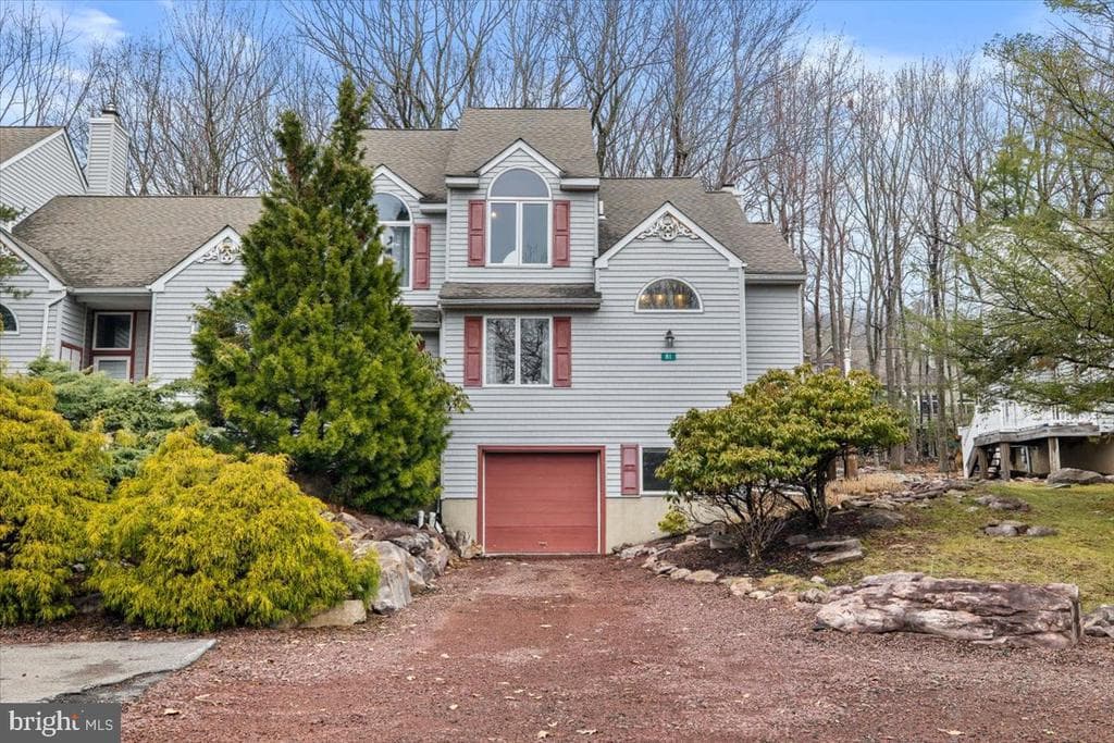 81 Laurelwoods Drive photo 1