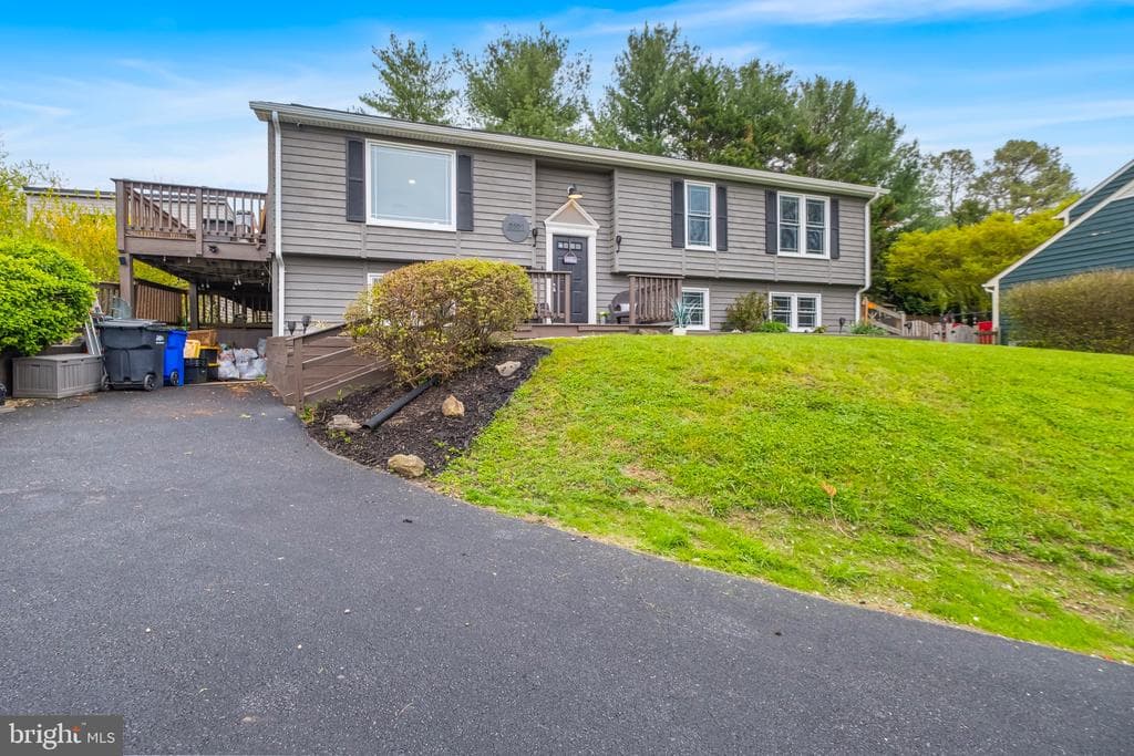 6651 Coldstream Drive photo 1