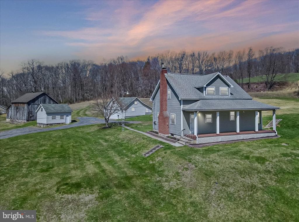 376 Route 115 photo 1