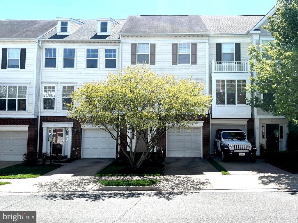 8135 Rainwater Circle photo 1