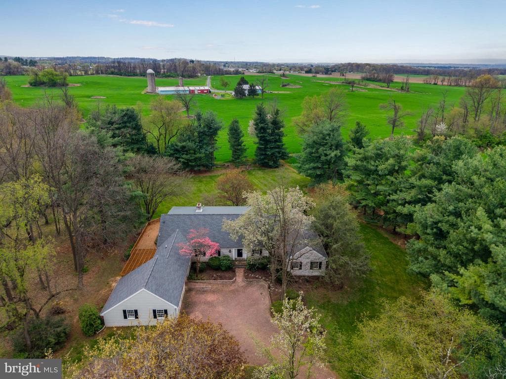 1570 Walker Road photo 1