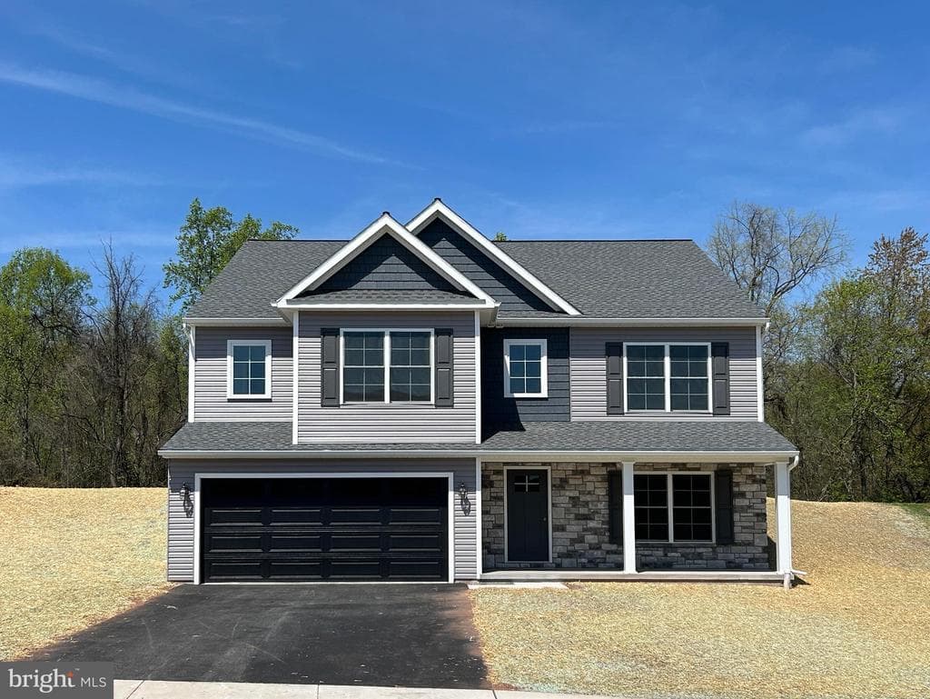133 Foxglove Drive photo 1