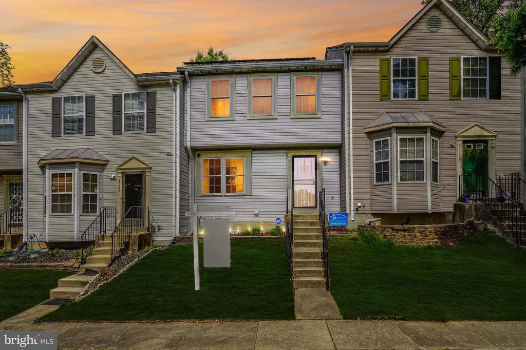 2128 Sayan Court photo 1