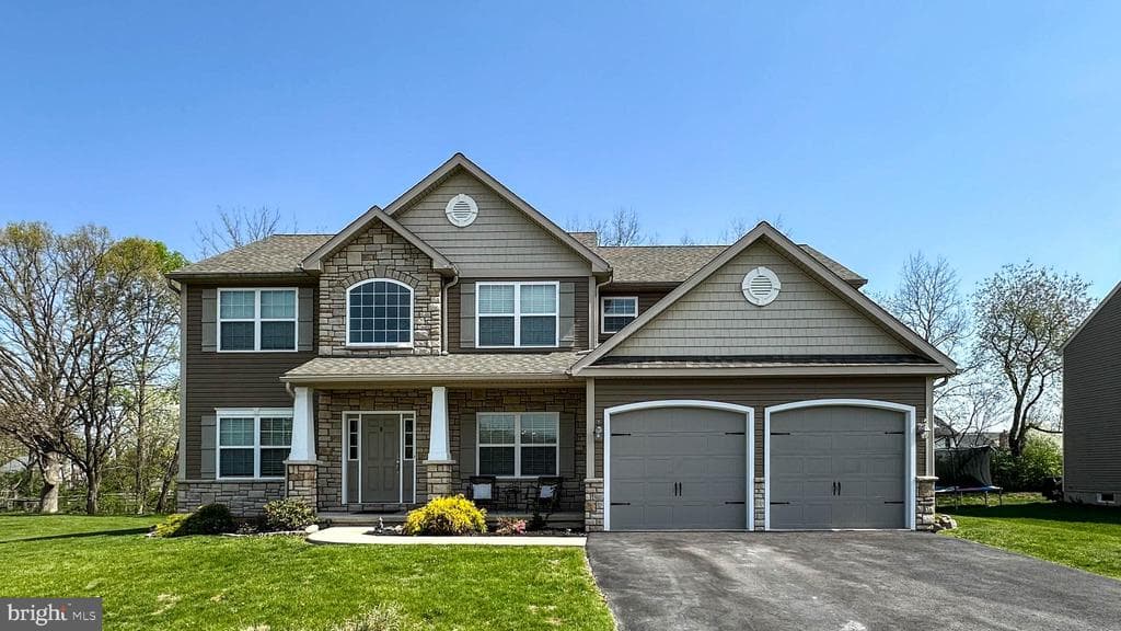 300 Sofia Boulevard photo 1