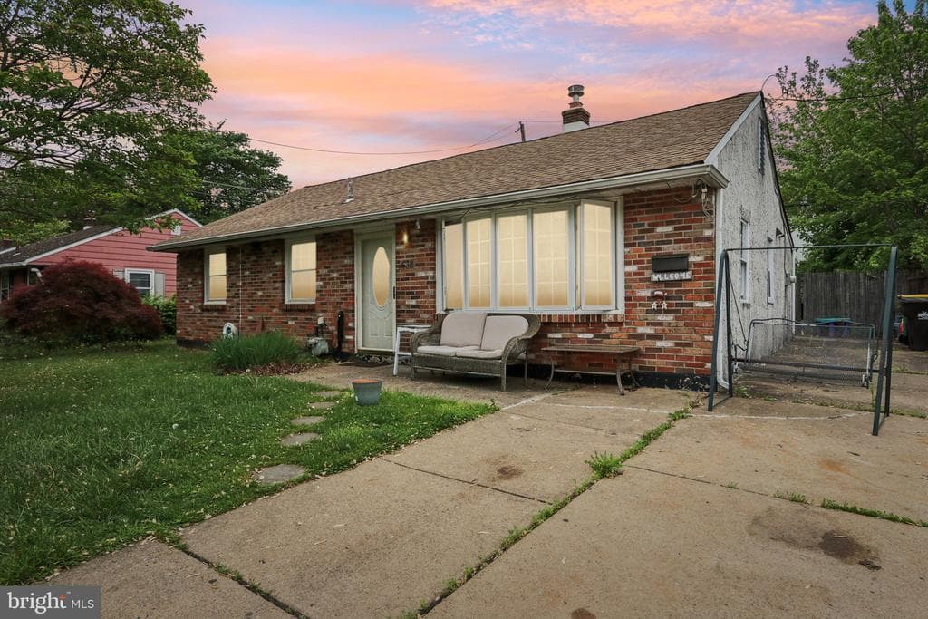 2638 Bellview Drive photo 1