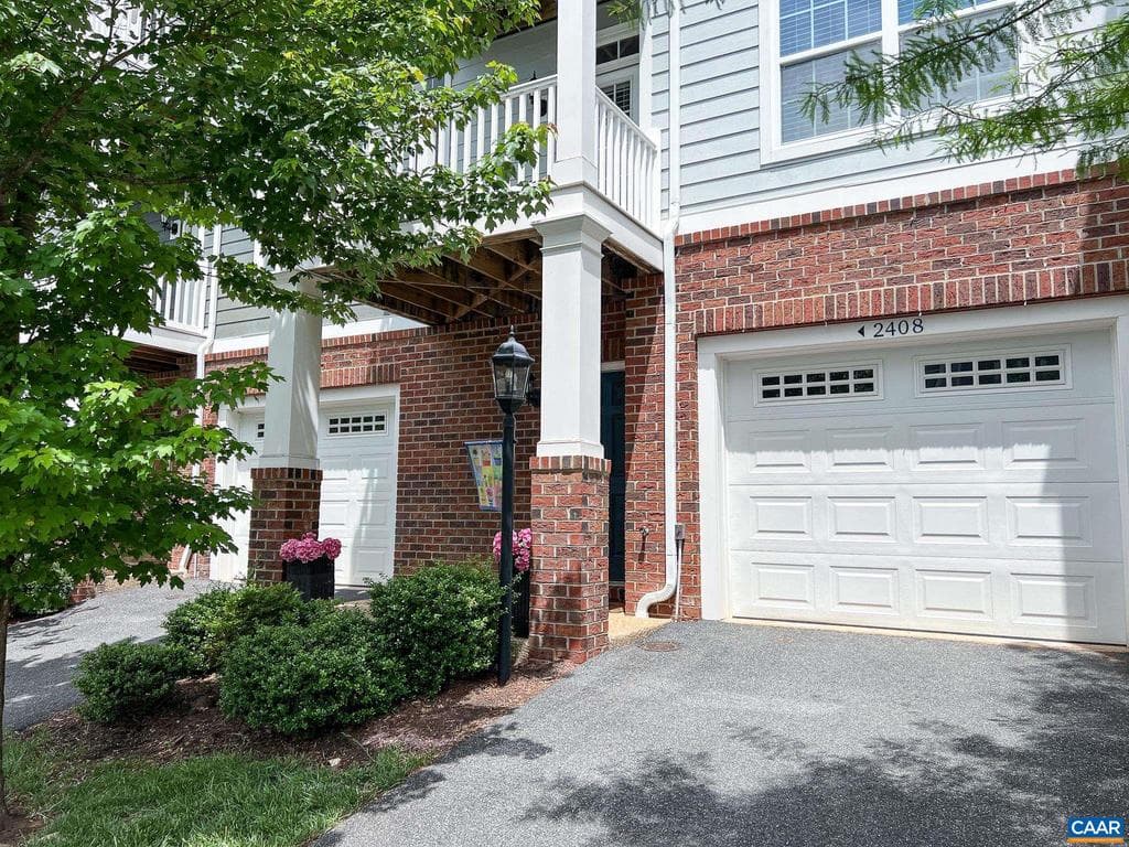 2408 Winthrop Dr photo 1