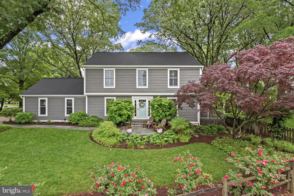 609 Cape McKinsey Drive photo 1