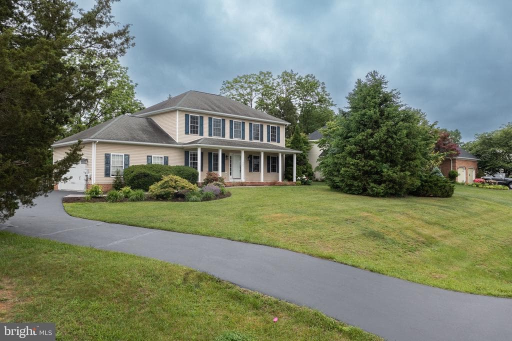 306 Canyon Road photo 1