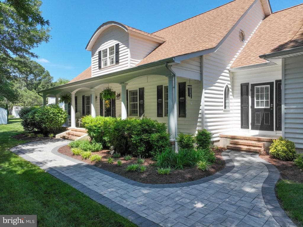 205 Mallard Drive photo 1