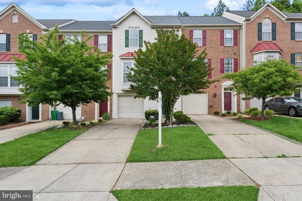 7315 Serenade Circle photo 1