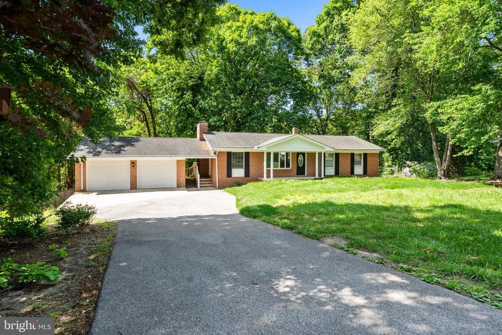 44721 Emma Lane photo 1