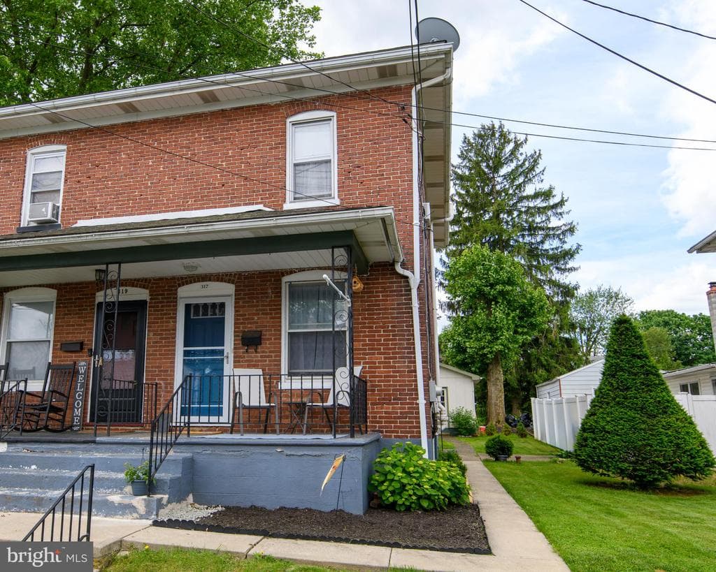 317 Berks Street photo 1
