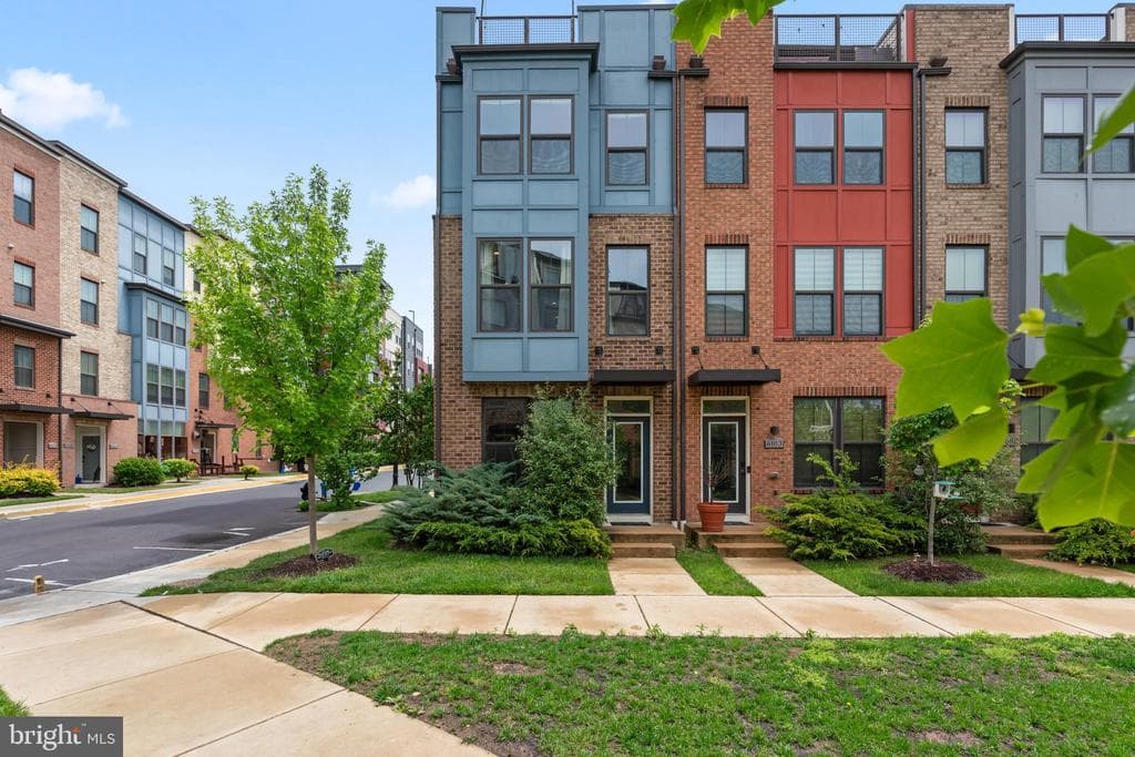 6101 Enquirer Street photo 1