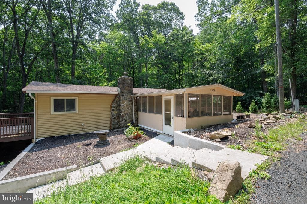 11909 Waterside Drive photo 1