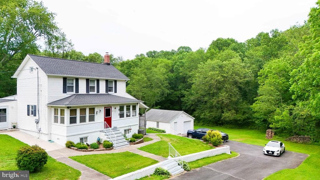 147 Darlington Road photo 1