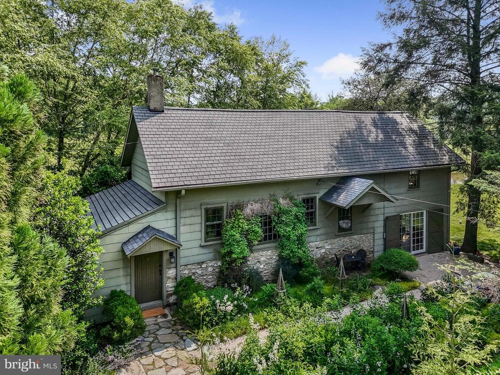901 King Pen Road photo 1