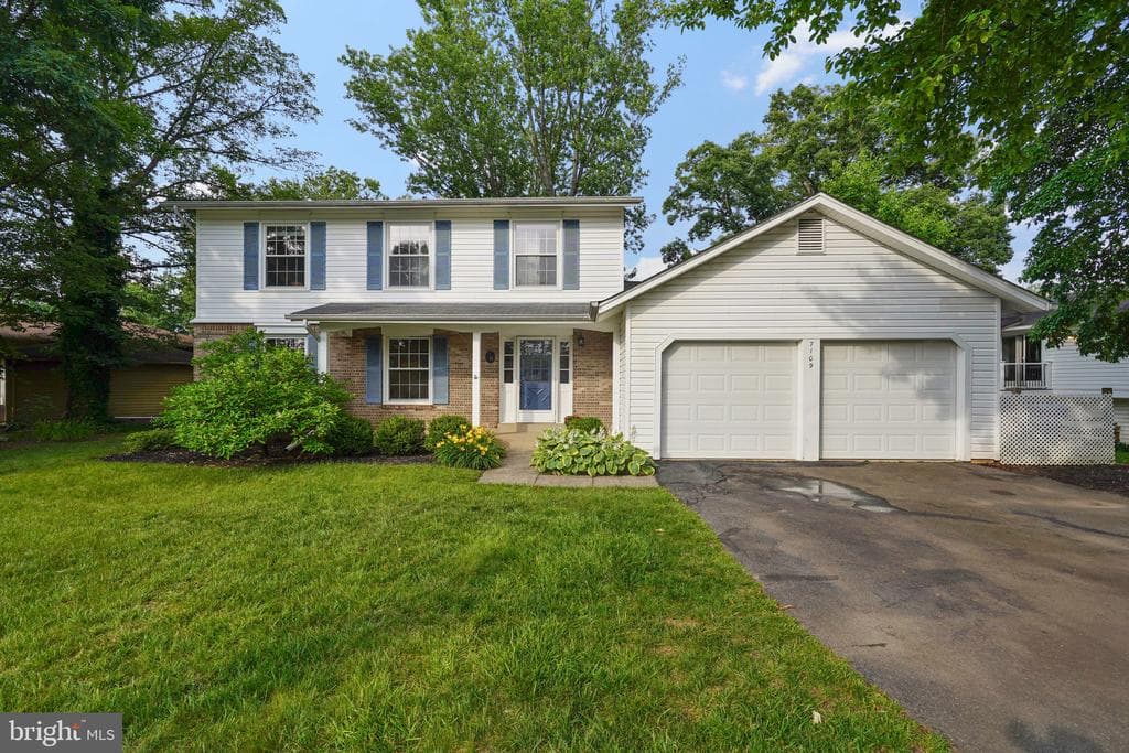 7109 Sontag Way photo 1