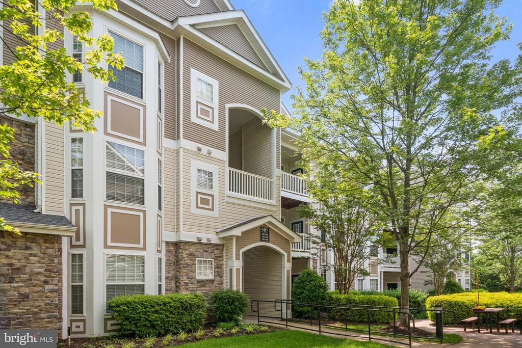 507 Sunset View Terrace SE #107 photo 1