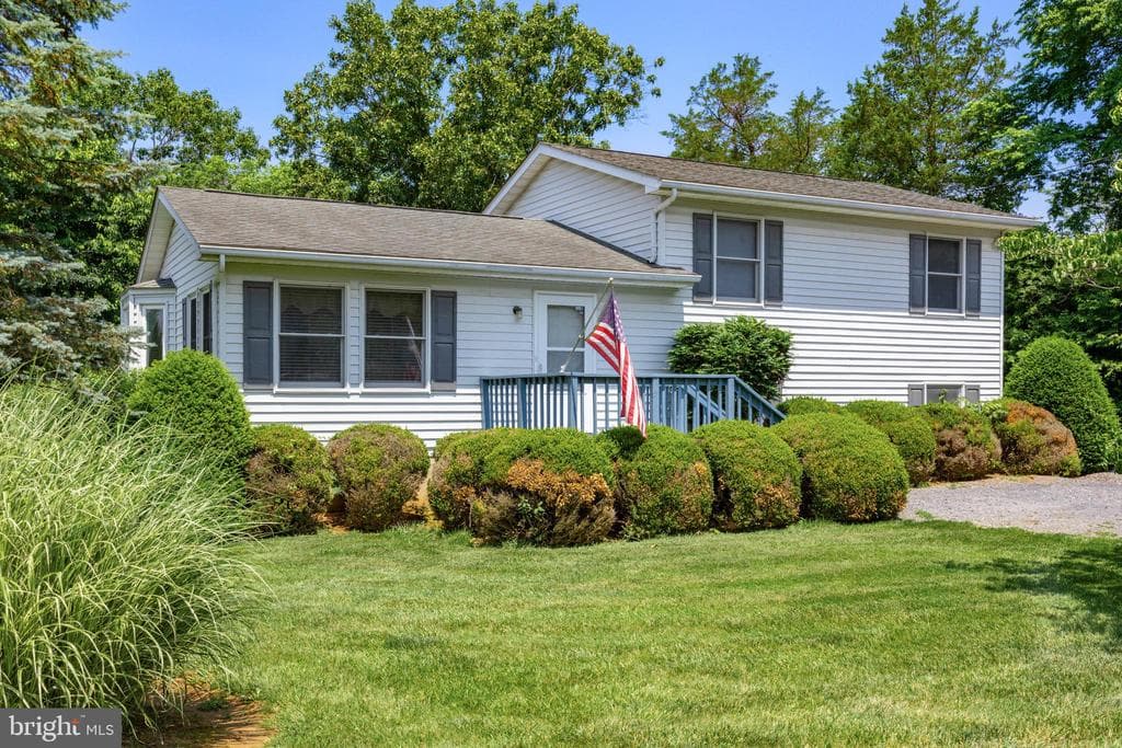 3341 Howellsville Road photo 1