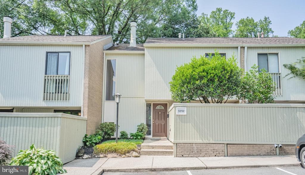 5252 Pooks Hill Road #b-12 photo 1