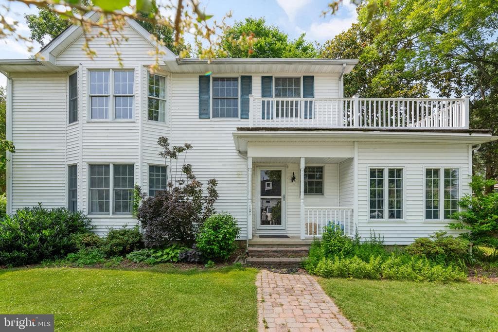 101 Sinclair Street photo 1