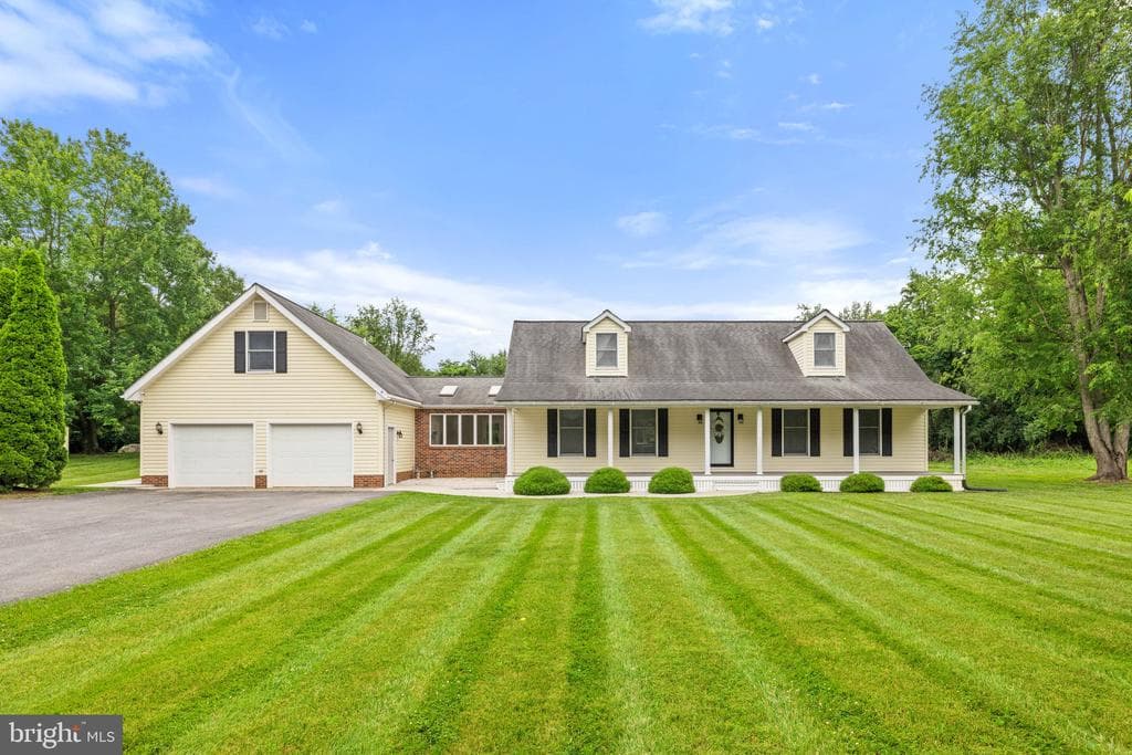 233 Kimble Road photo 1