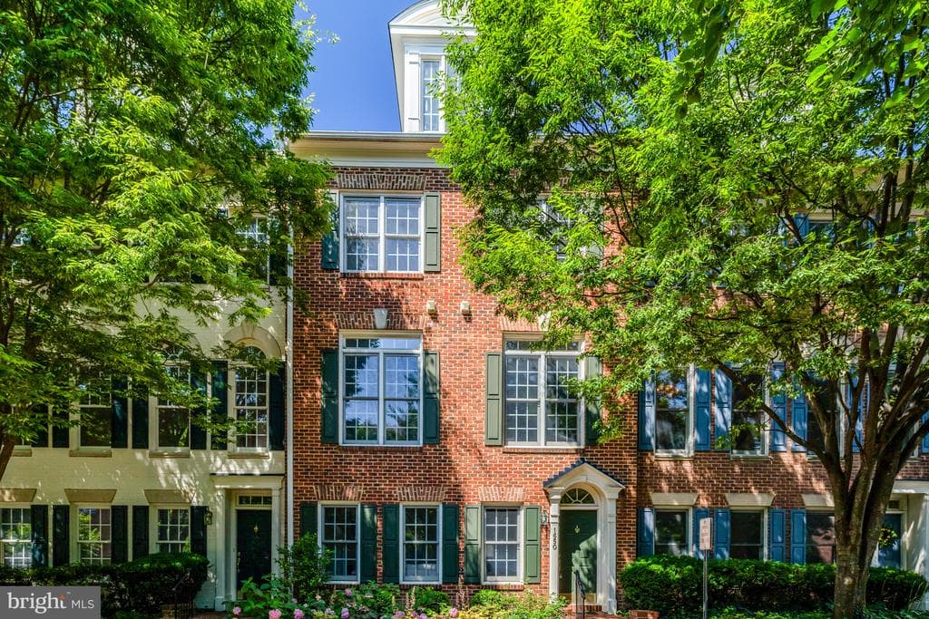 1650 Colonial Hills Drive photo 1
