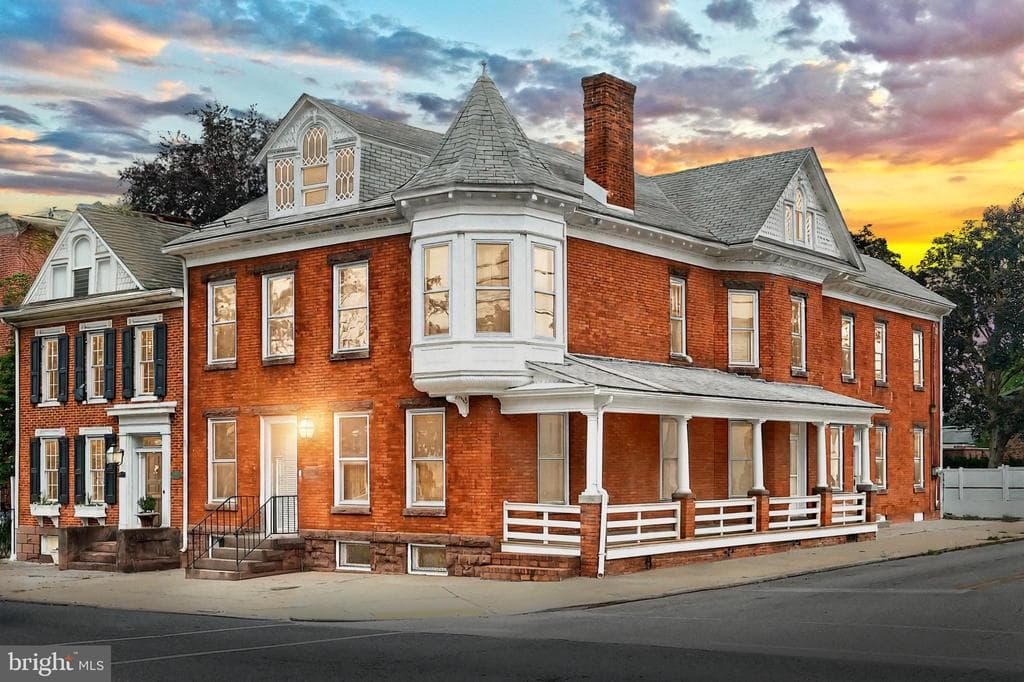 258 Baltimore Street photo 1